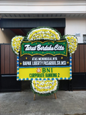 Papan Bunga Duka di Palu Utara