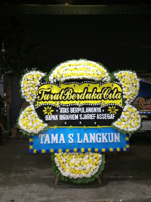Papan Bunga Duka di Palu Utara