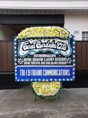 Papan Bunga Duka di Palu Utara